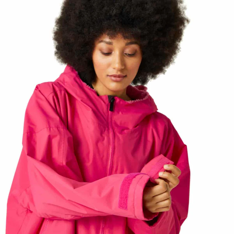 regatta adult waterproof changing robe regatta adult waterproof changing robe